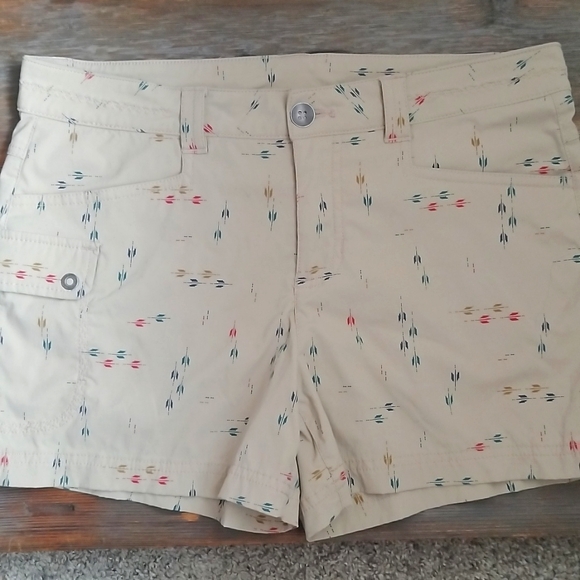 Eddie Bauer Horizon One Cargo Shorts Arrow Print Nylon Tan UPF 50 Womens 6 - Picture 1 of 5